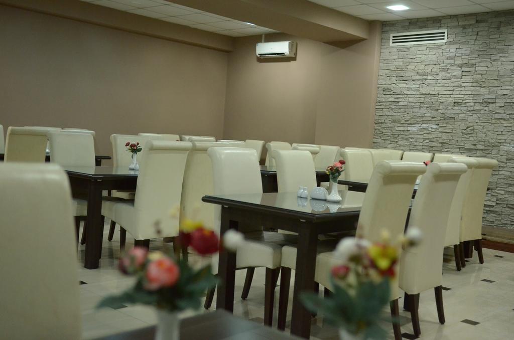 Tskaltubo Hotel Prometheus ภายนอก รูปภาพ